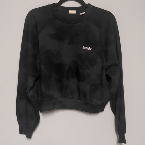 Levi's Tops - NWT Levi's Cropped Sweatshirt